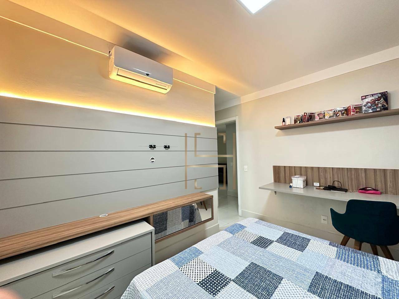 Casa à venda com 4 quartos, 170m² - Foto 22