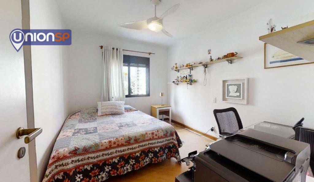 Apartamento à venda com 3 quartos, 187m² - Foto 19