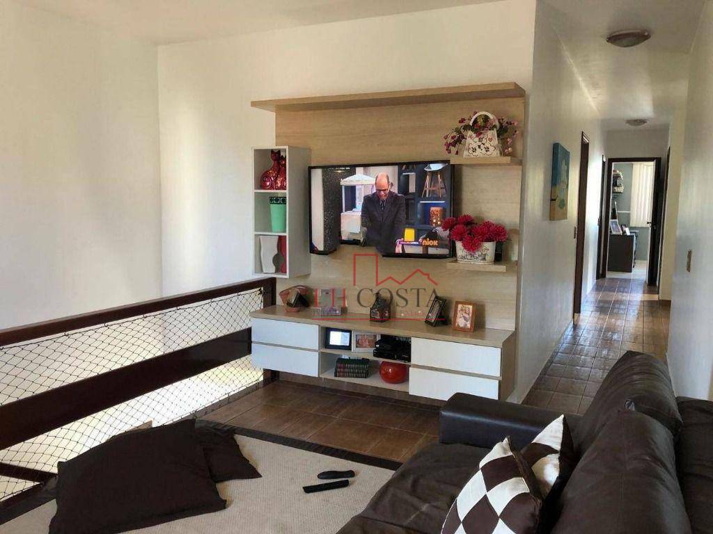 Casa de Condomínio à venda com 5 quartos, 274m² - Foto 5