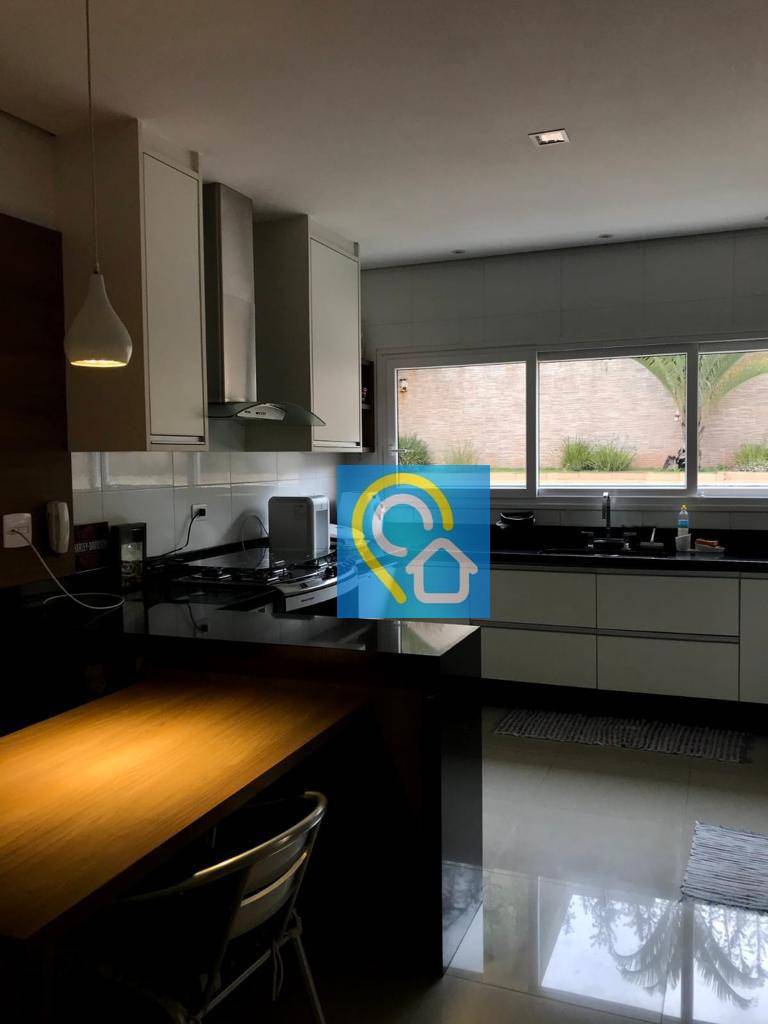 Casa de Condomínio à venda com 3 quartos, 400m² - Foto 13