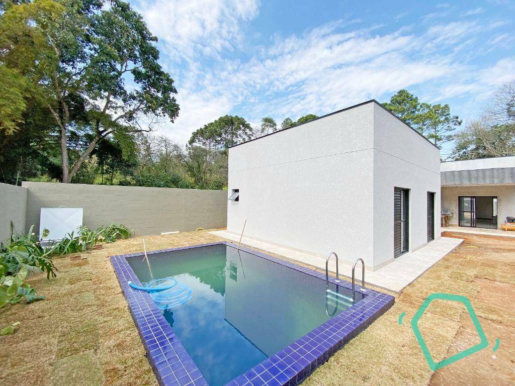 Casa de Condomínio à venda com 3 quartos, 245m² - Foto 2