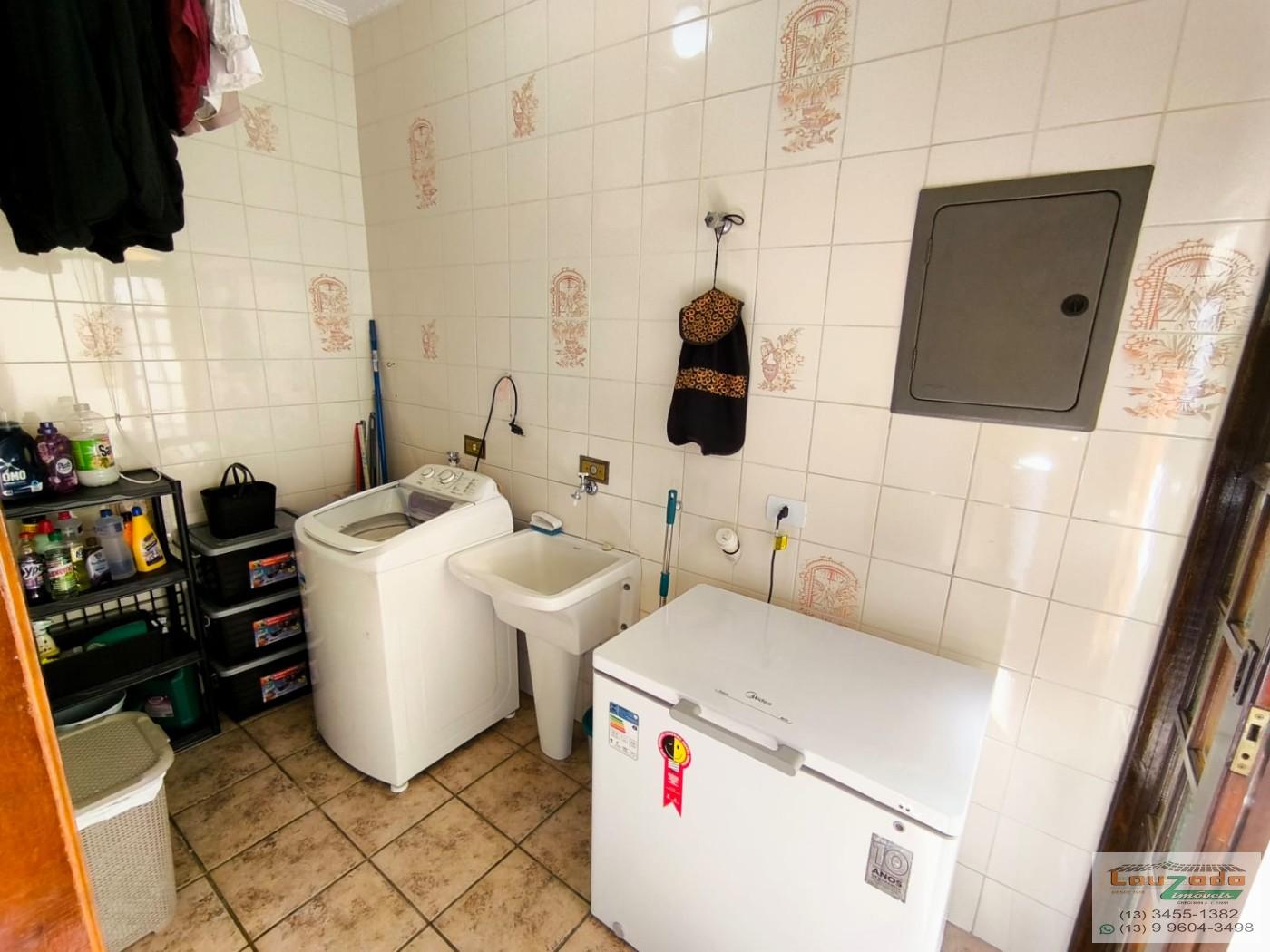Casa à venda com 3 quartos, 350m² - Foto 11