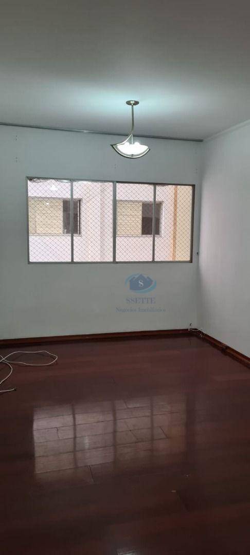 Apartamento à venda com 2 quartos, 70m² - Foto 21