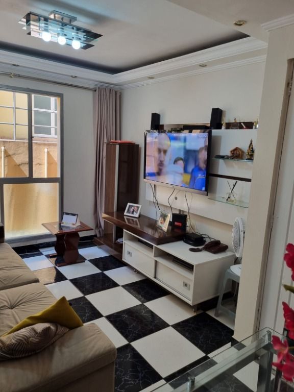 Apartamento à venda com 2 quartos, 63m² - Foto 2