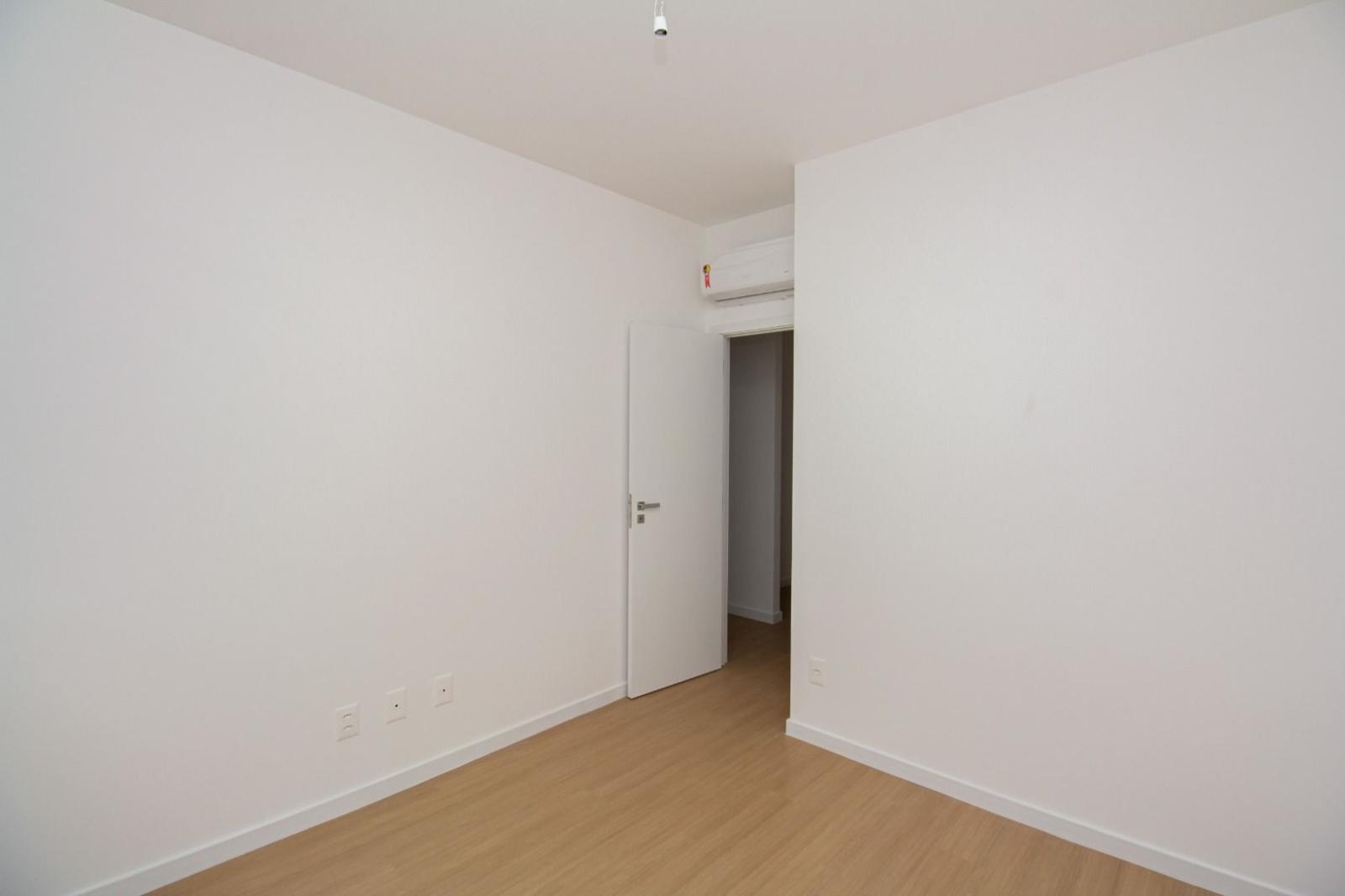 Apartamento à venda com 3 quartos, 107m² - Foto 37