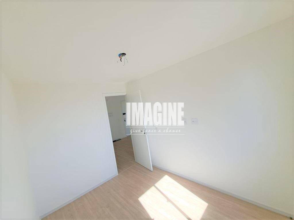 Apartamento à venda com 2 quartos, 39m² - Foto 10