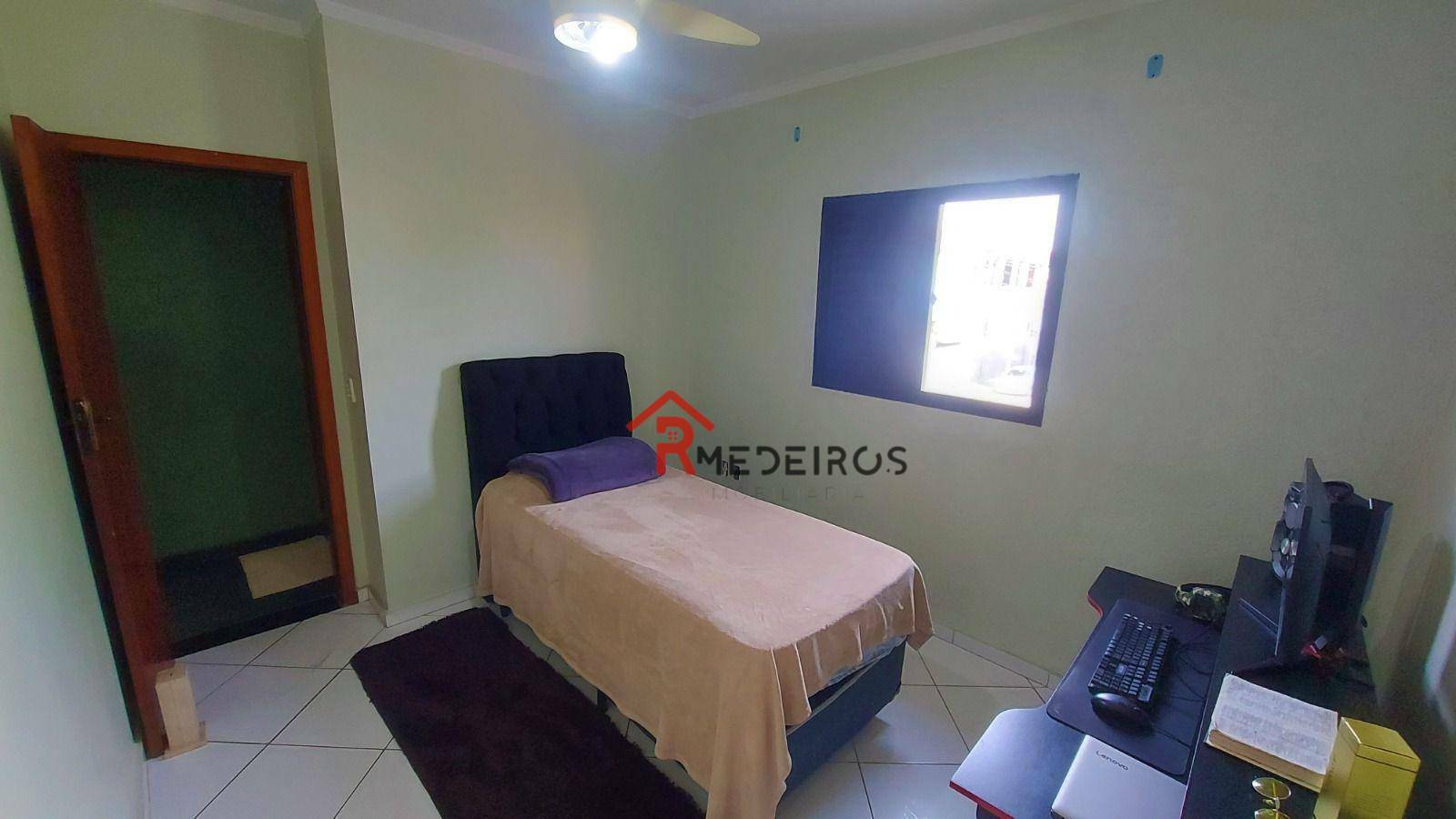 Casa à venda com 3 quartos, 183m² - Foto 9