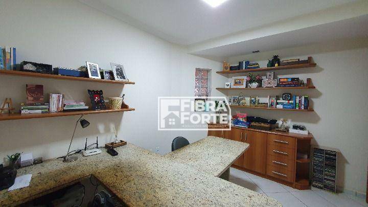 Casa de Condomínio à venda com 3 quartos, 230m² - Foto 13