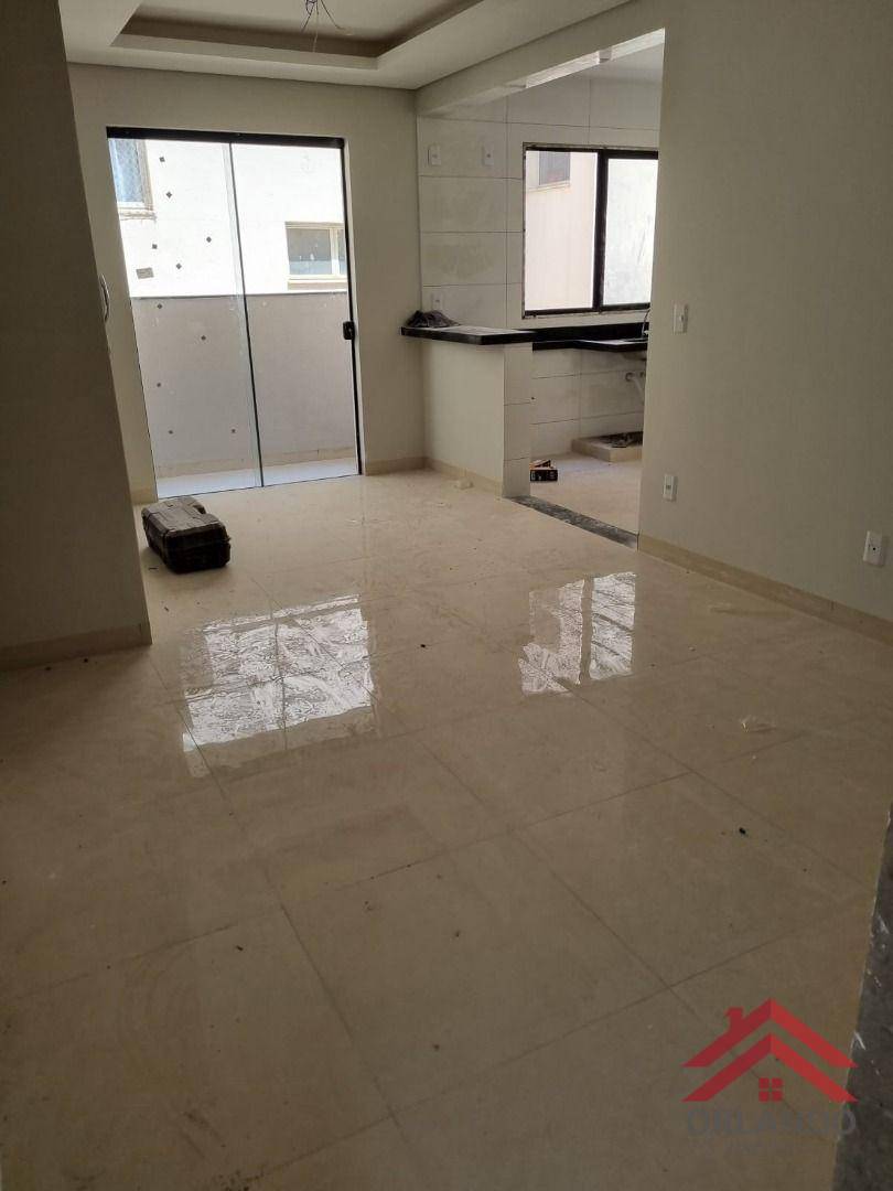 Apartamento à venda com 2 quartos, 55m² - Foto 2