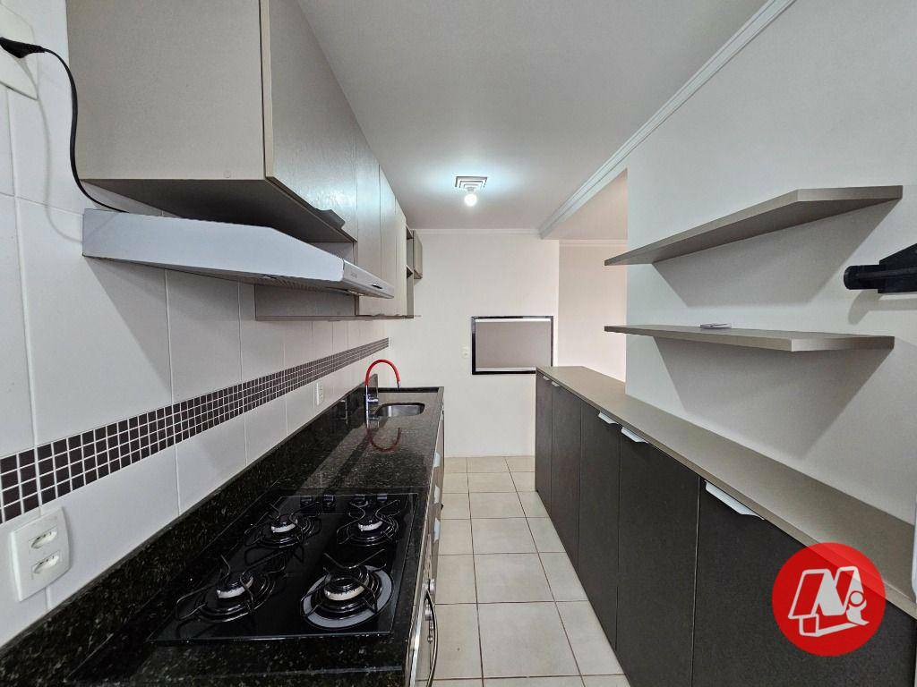 Apartamento à venda com 2 quartos, 69m² - Foto 11