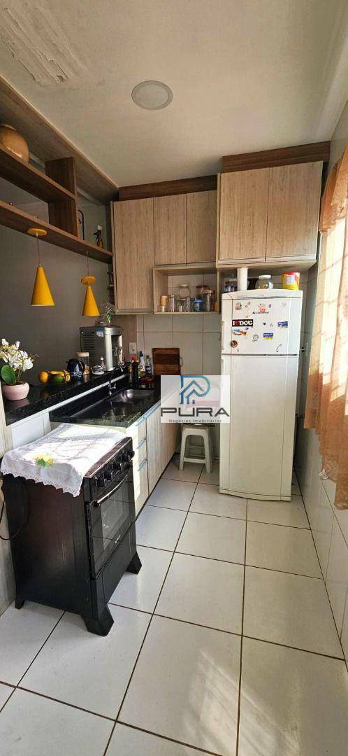 Apartamento à venda com 3 quartos, 72m² - Foto 1