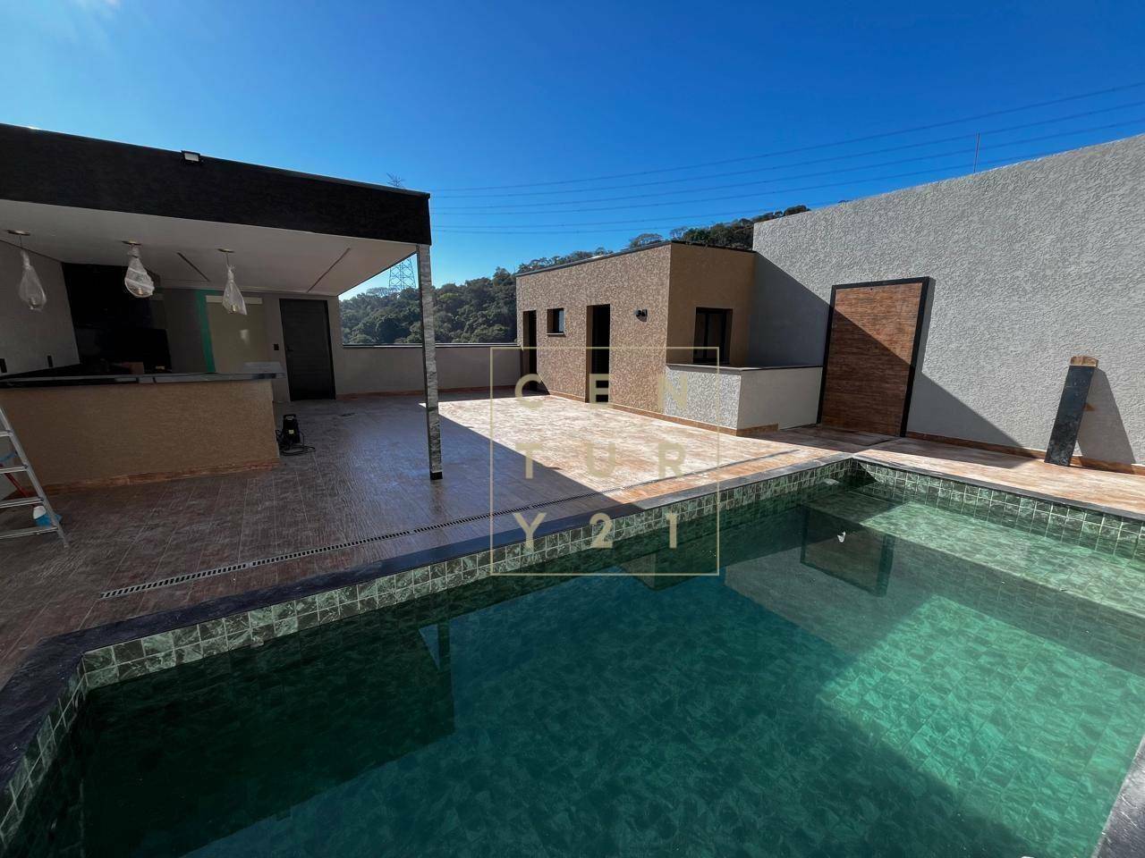 Casa de Condomínio à venda com 4 quartos, 400m² - Foto 2