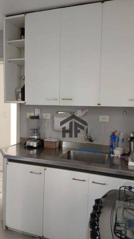 Apartamento para alugar com 3 quartos, 123m² - Foto 11