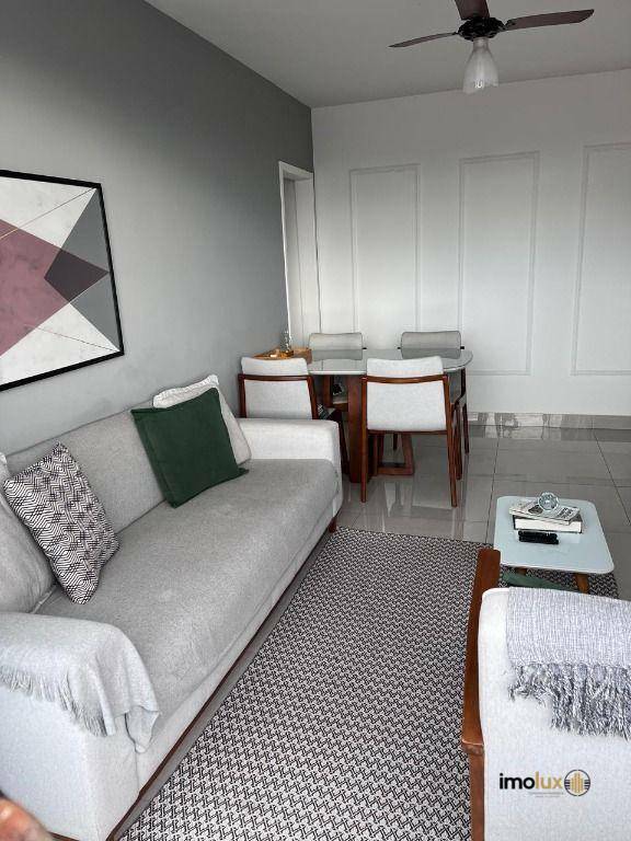 Apartamento à venda com 2 quartos, 72m² - Foto 5