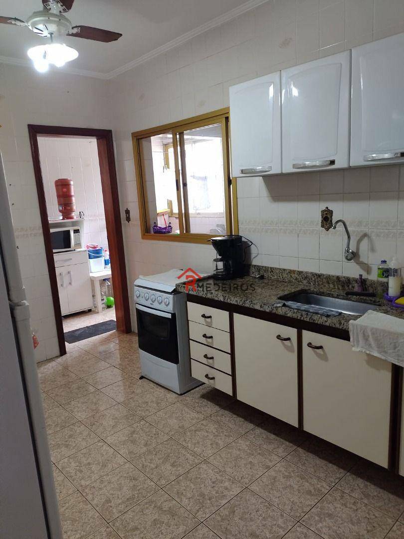 Apartamento à venda com 3 quartos, 133m² - Foto 5