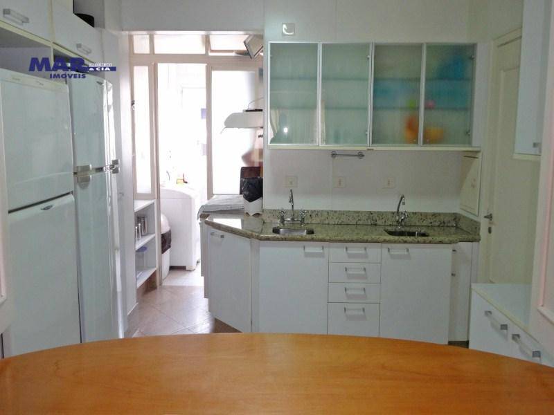 Apartamento à venda com 3 quartos, 165m² - Foto 15