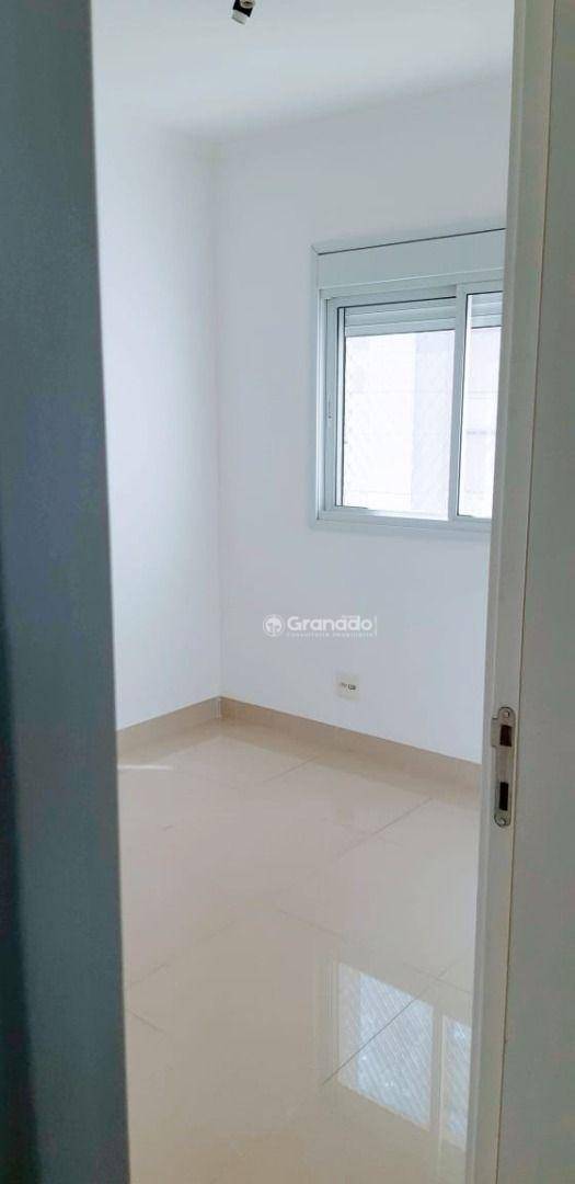 Apartamento à venda com 3 quartos, 110m² - Foto 11