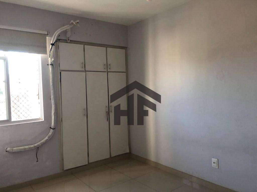 Apartamento para alugar com 3 quartos, 103m² - Foto 8
