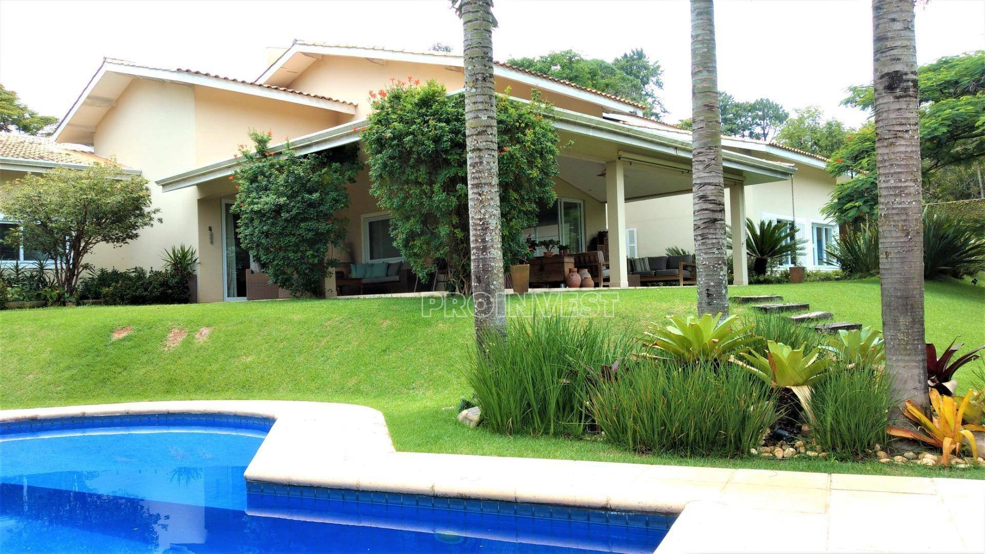 Casa de Condomínio à venda com 4 quartos, 670m² - Foto 1