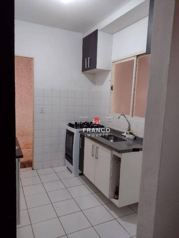 Casa à venda com 2 quartos, 85m² - Foto 11