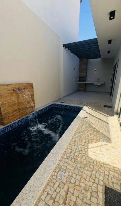 Casa à venda com 3 quartos, 200m² - Foto 10