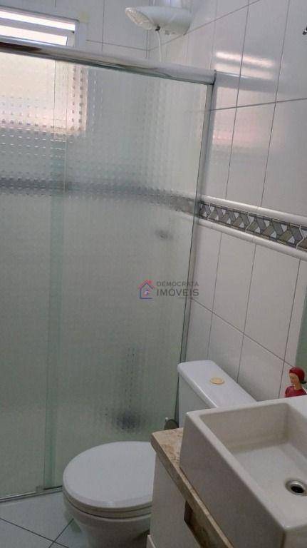 Sobrado à venda com 3 quartos, 97m² - Foto 14