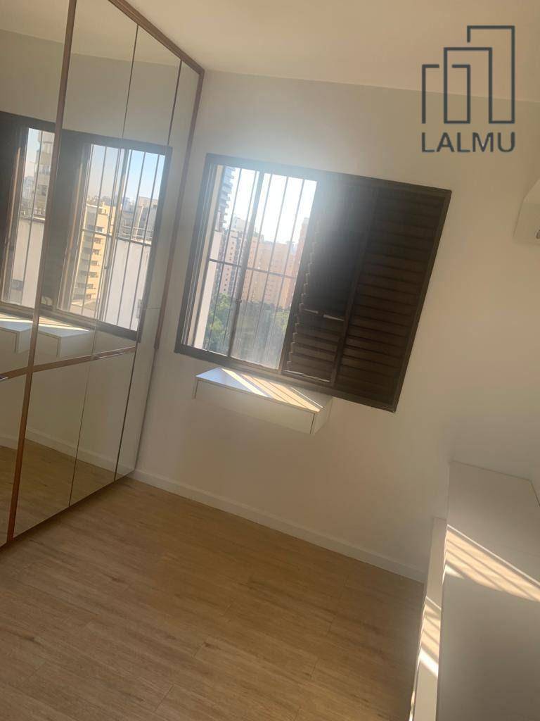 Apartamento para alugar com 3 quartos, 256m² - Foto 14