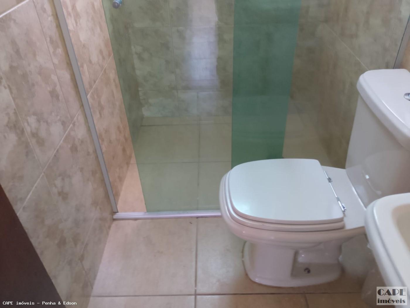 Casa para alugar com 2 quartos, 45m² - Foto 17