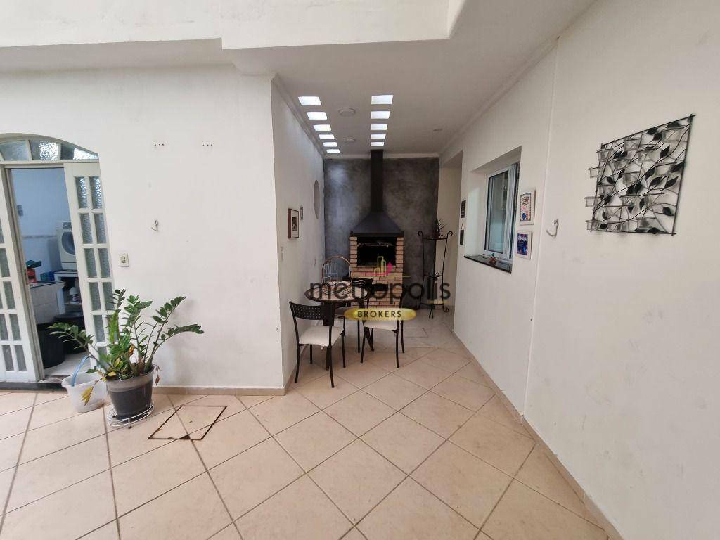 Sobrado à venda com 3 quartos, 225m² - Foto 35