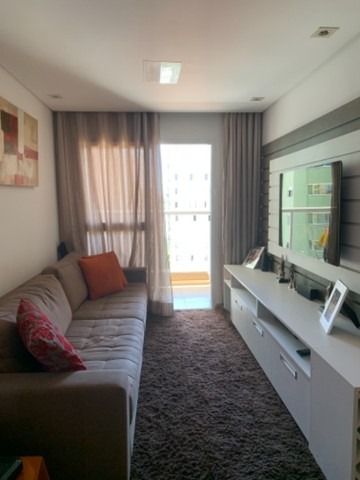 Apartamento à venda com 2 quartos, 63m² - Foto 1