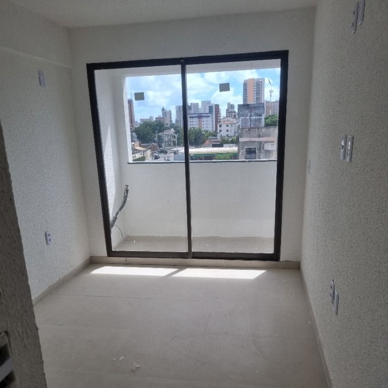 Apartamento para alugar com 2 quartos, 65m² - Foto 11