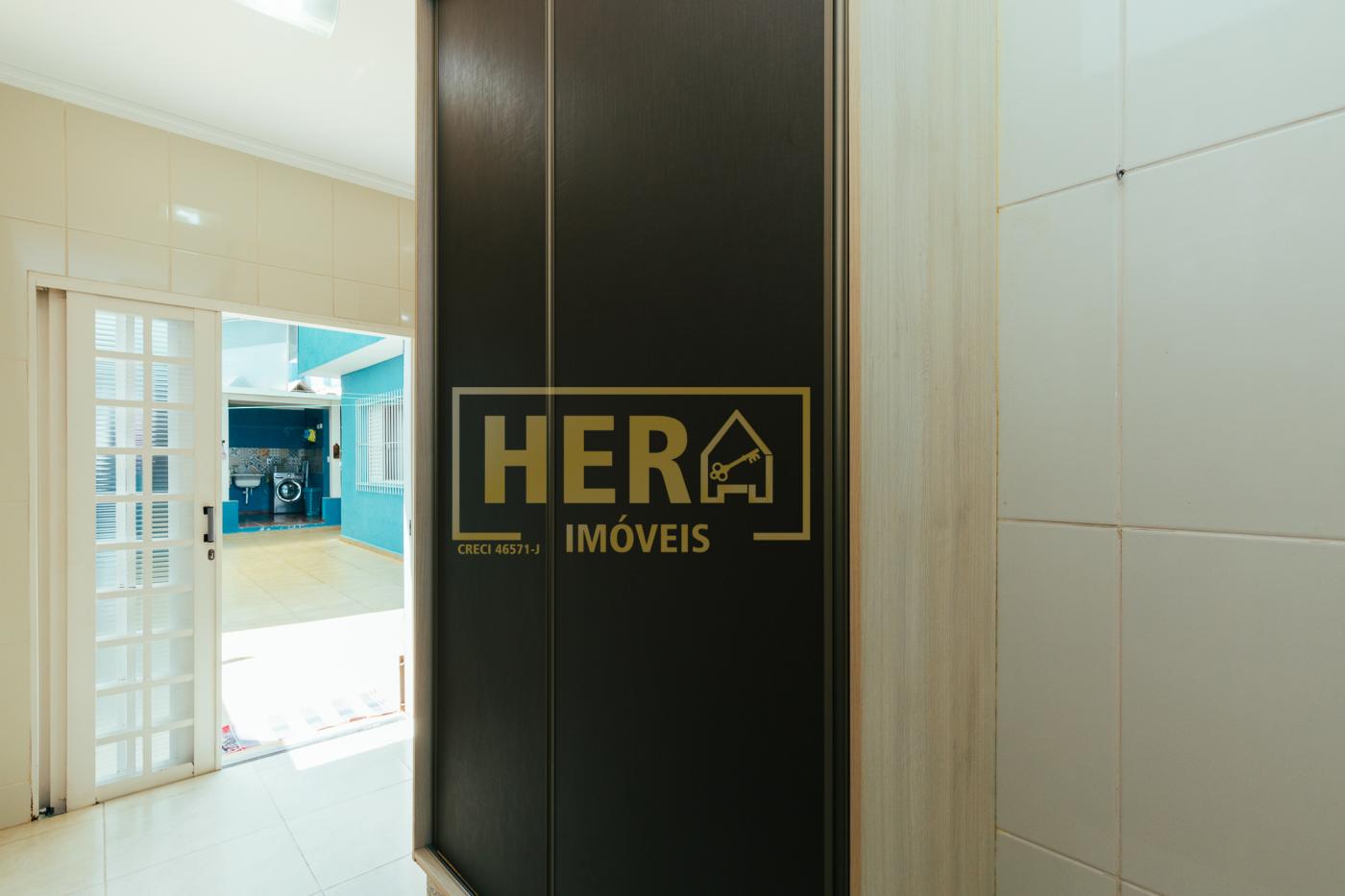 Casa à venda com 3 quartos, 227m² - Foto 27