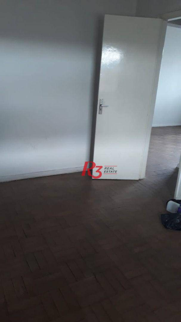 Apartamento à venda com 2 quartos, 70m² - Foto 4