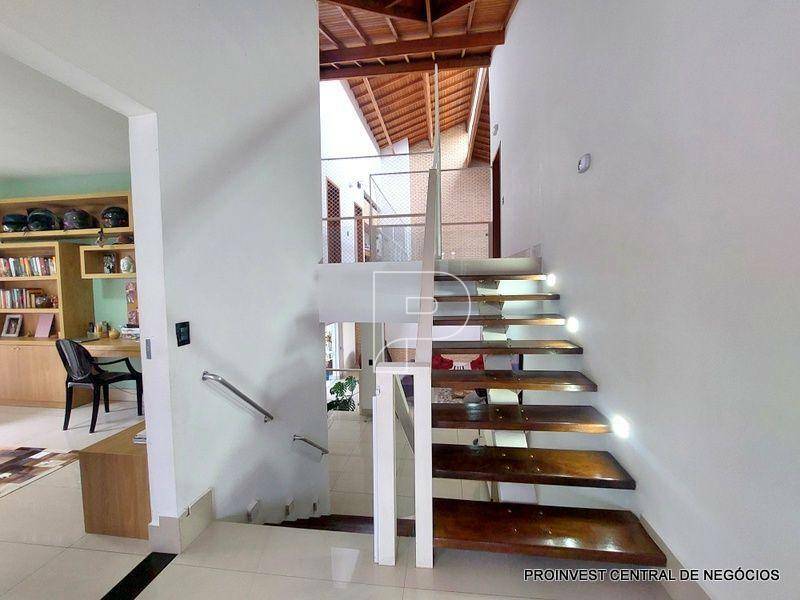 Casa de Condomínio à venda com 4 quartos, 660m² - Foto 46