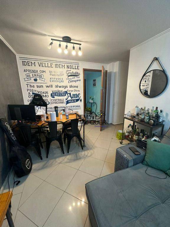 Apartamento à venda com 2 quartos, 60m² - Foto 1