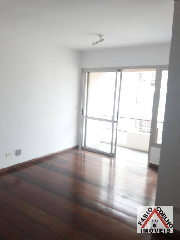 Apartamento à venda com 2 quartos, 63m² - Foto 2