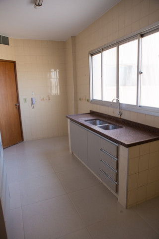 Apartamento à venda com 3 quartos, 133m² - Foto 6