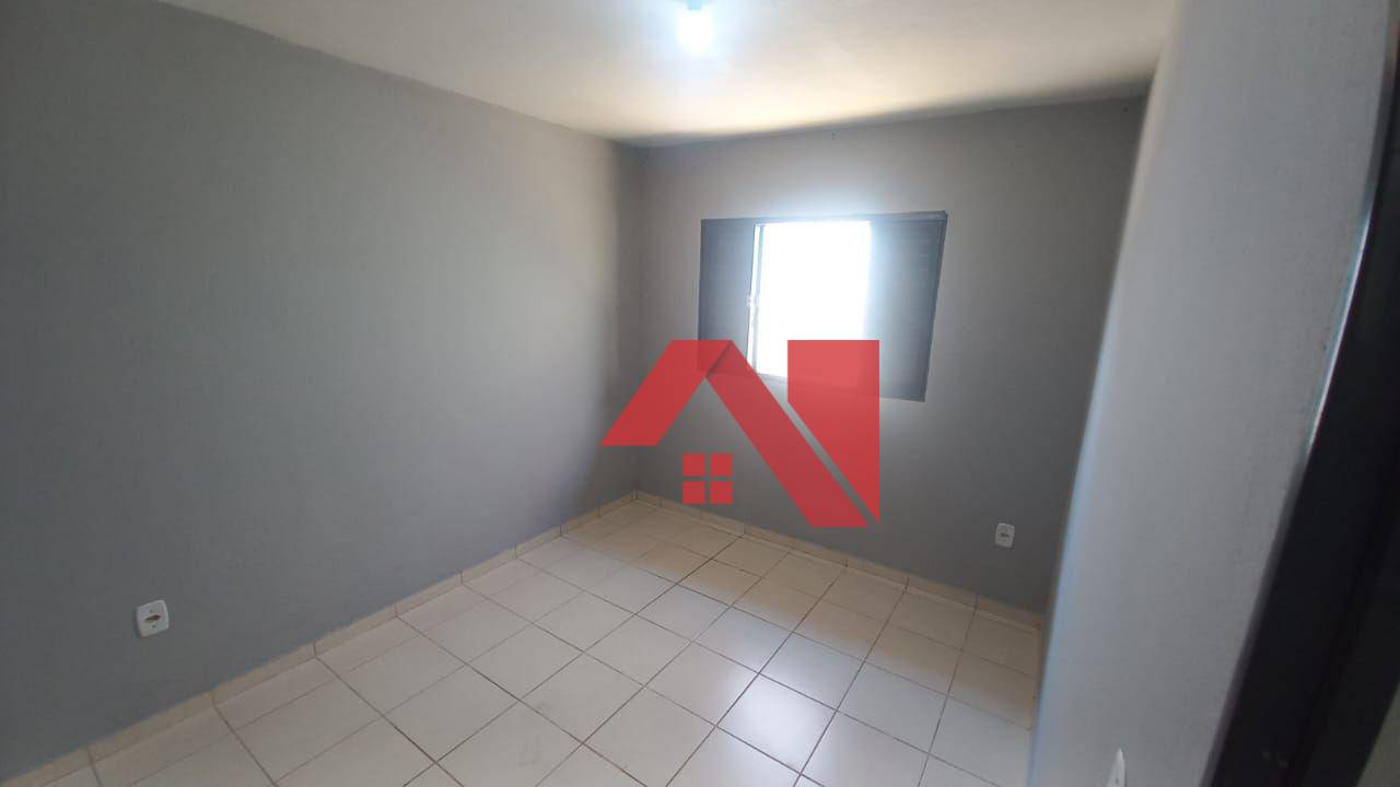 Casa para alugar com 2 quartos, 100m² - Foto 8