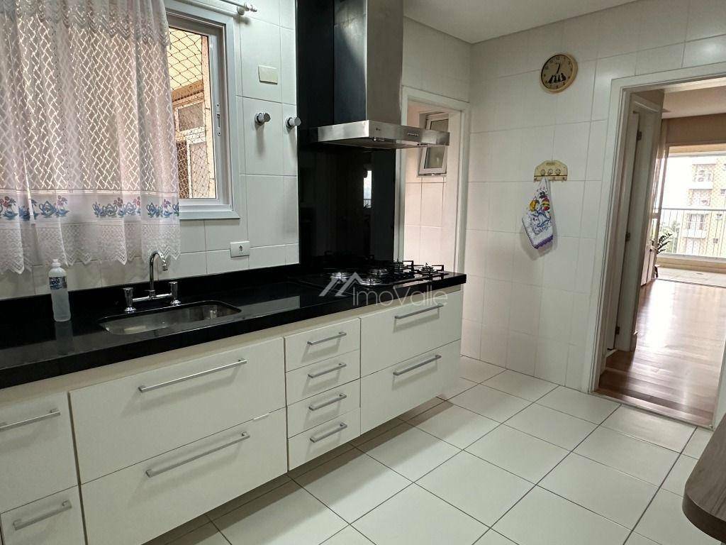 Apartamento à venda com 3 quartos, 133m² - Foto 28