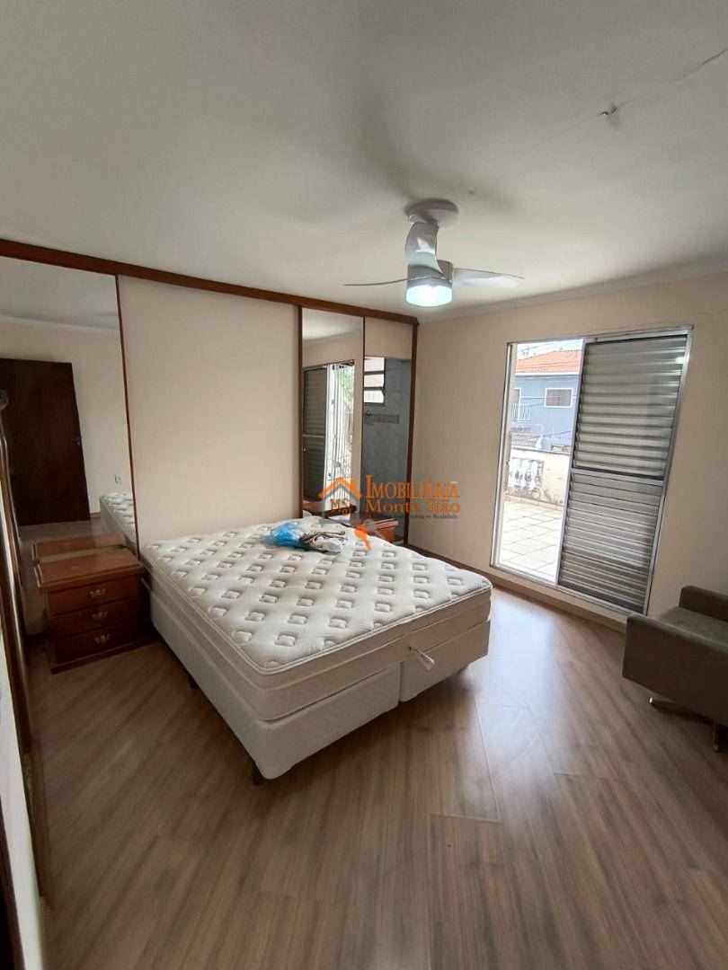 Sobrado à venda e aluguel com 3 quartos, 200m² - Foto 2