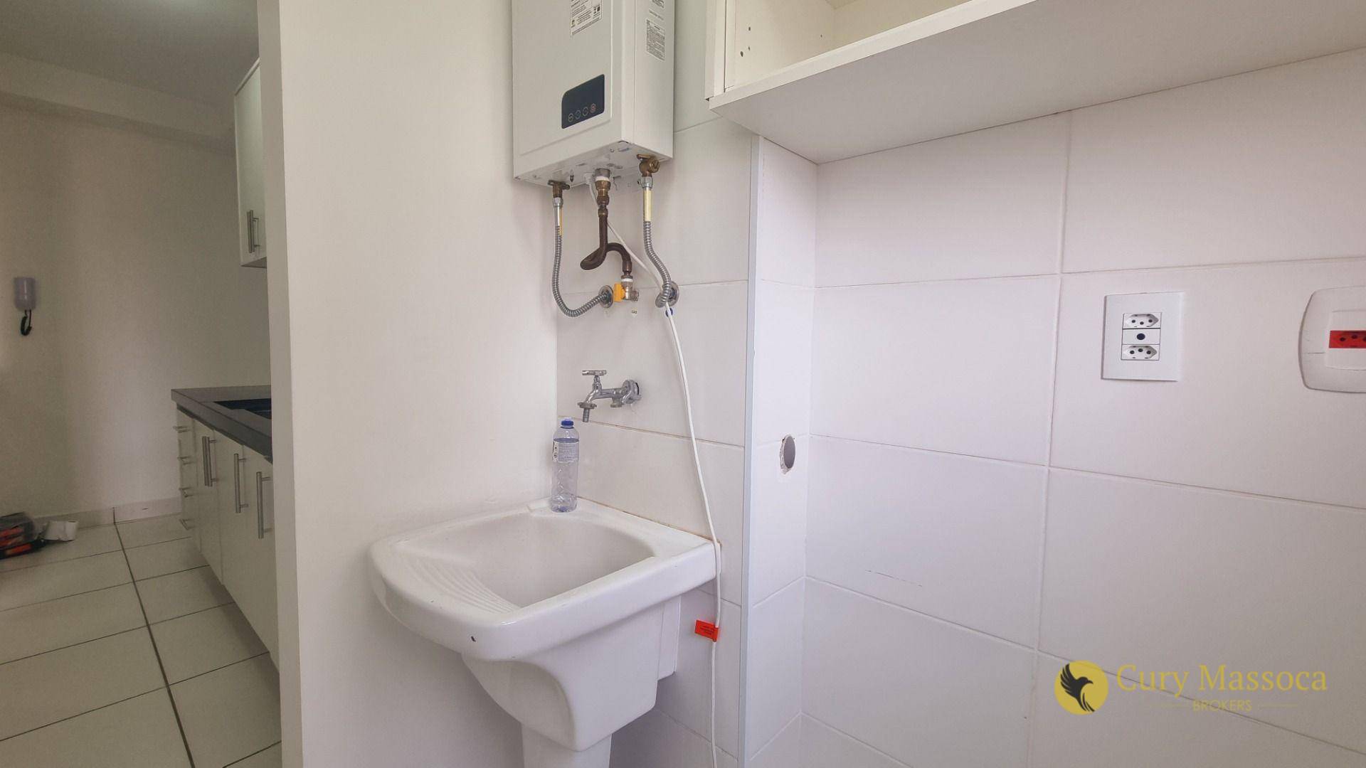 Apartamento para alugar com 2 quartos, 75m² - Foto 13