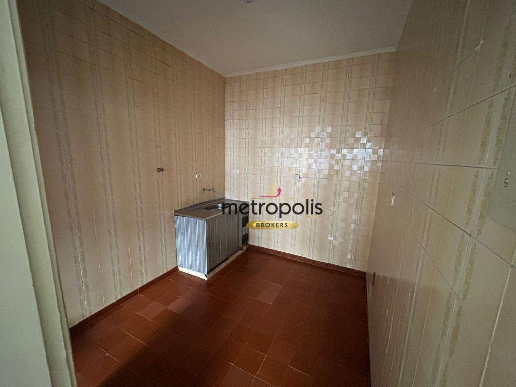 Apartamento para alugar com 1 quarto, 65m² - Foto 11