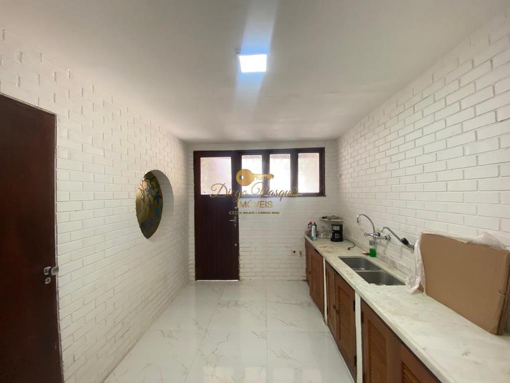 Casa de Condomínio à venda com 4 quartos, 300m² - Foto 24