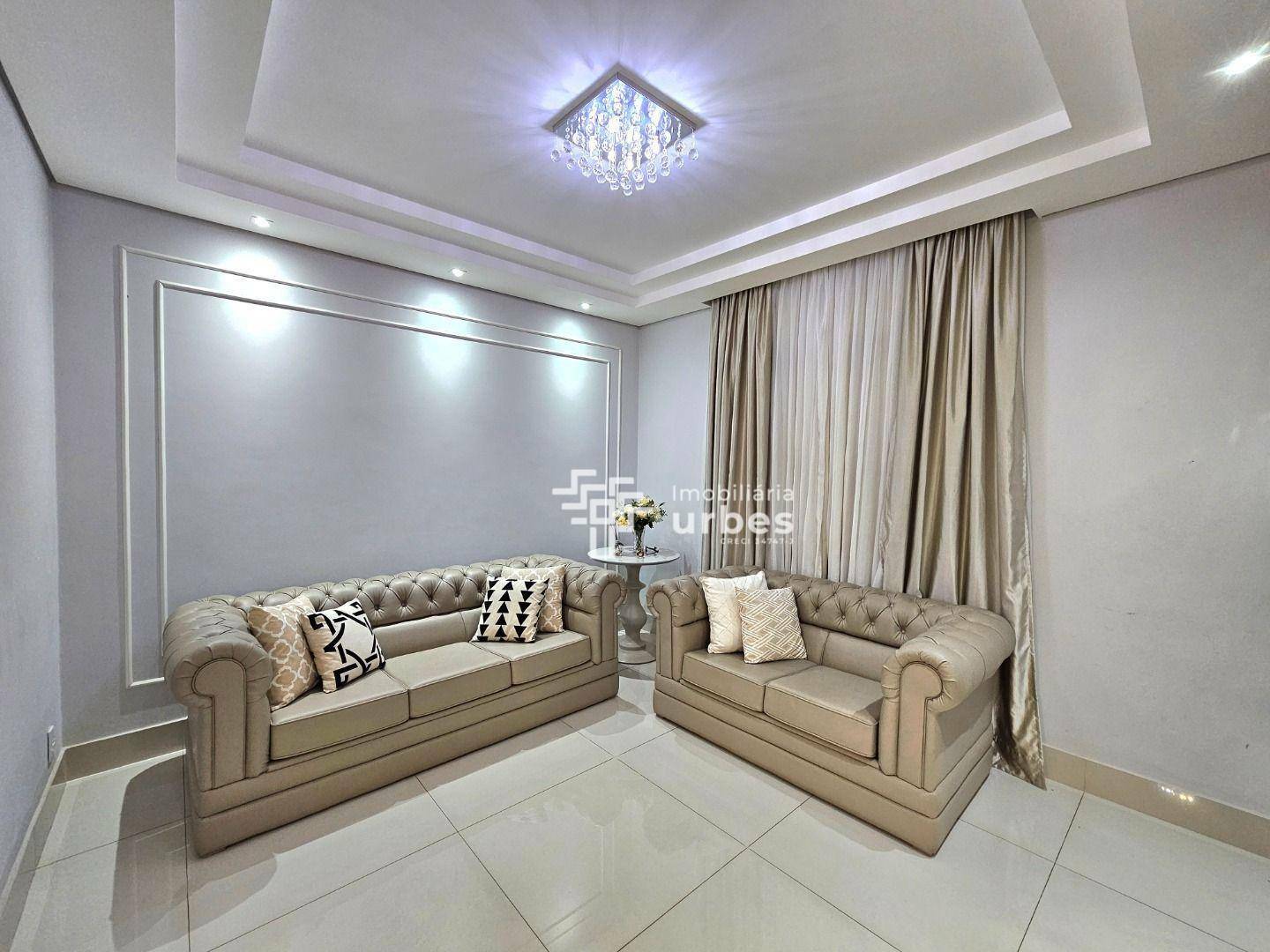 Casa à venda com 3 quartos, 231m² - Foto 5