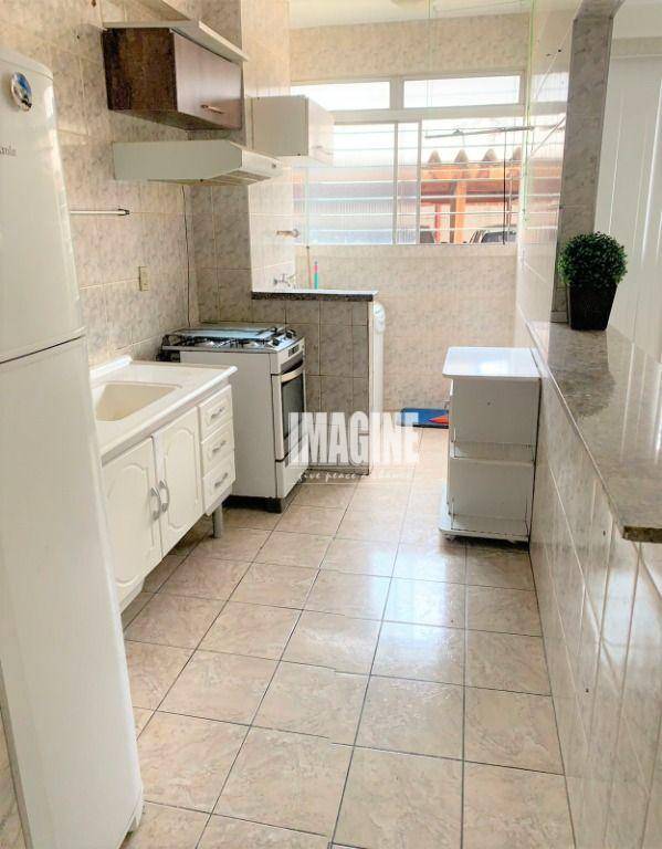 Apartamento à venda com 2 quartos, 58m² - Foto 2