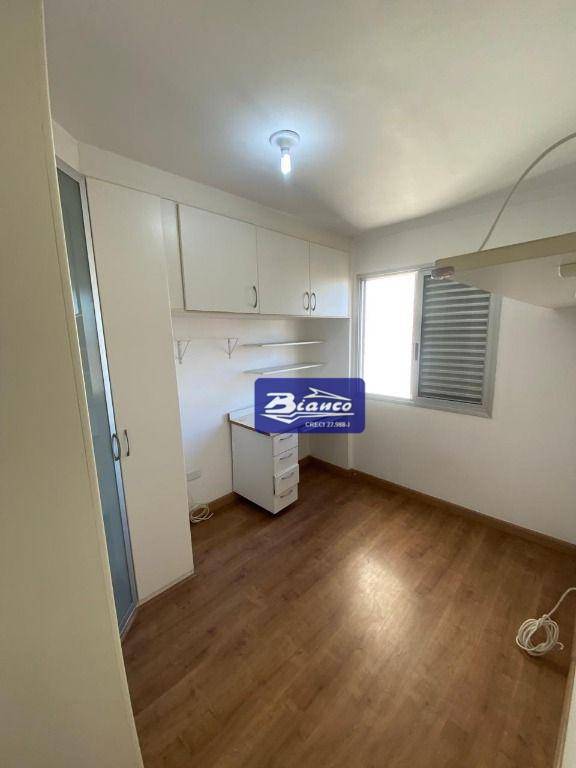 Apartamento para alugar com 2 quartos, 55m² - Foto 15