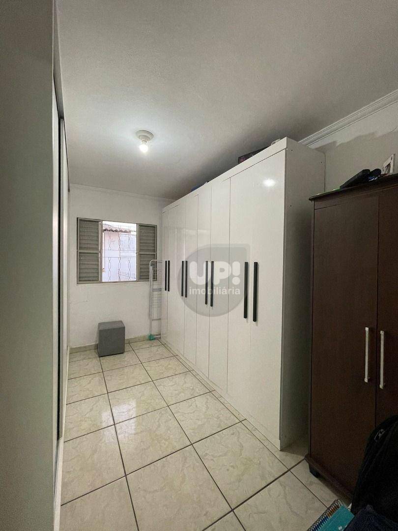 Casa à venda com 4 quartos, 82m² - Foto 11