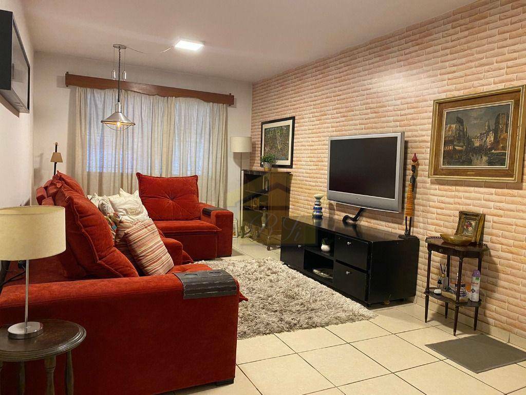 Sobrado à venda com 4 quartos, 211m² - Foto 2