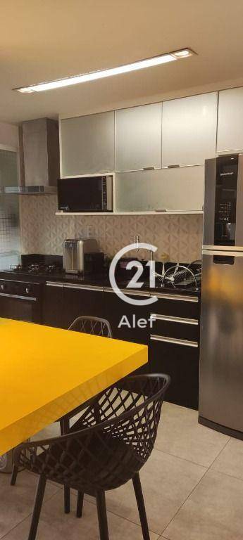 Apartamento à venda com 2 quartos, 62m² - Foto 5