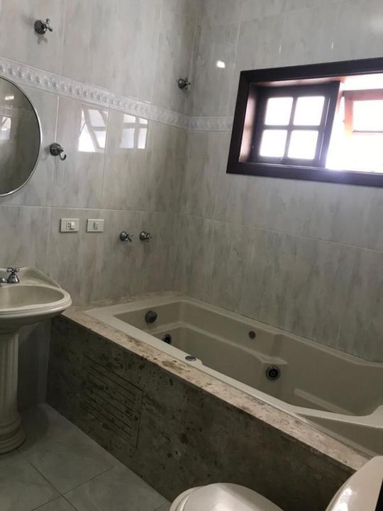 Casa à venda com 3 quartos, 307m² - Foto 24